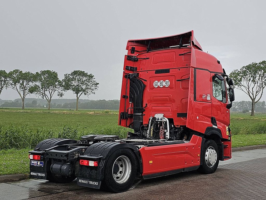 RENAULT T 520