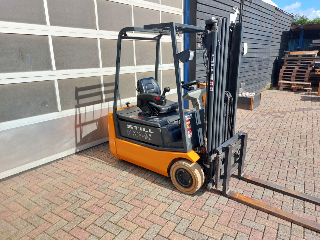 Still R20-15 triplex sideshift