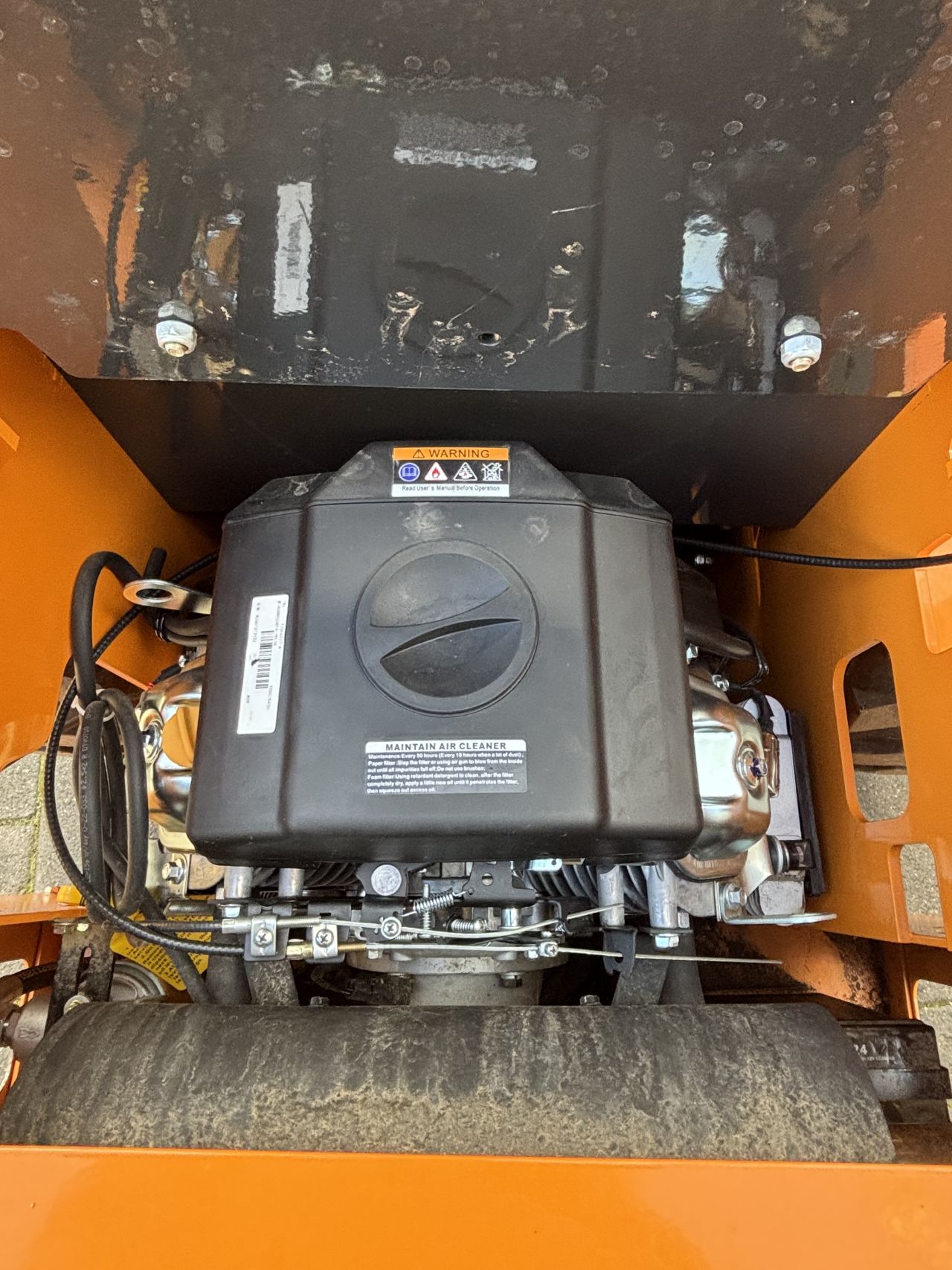 BTC skidsteer skidster Schranklader bobcat