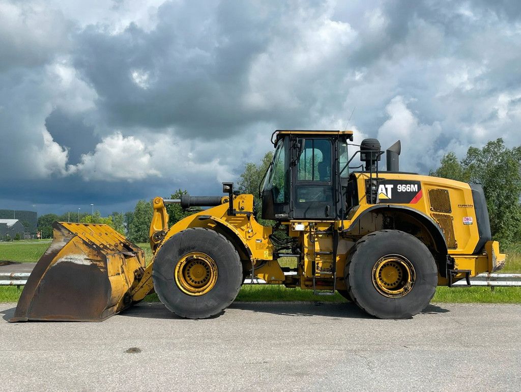 Caterpillar 966M