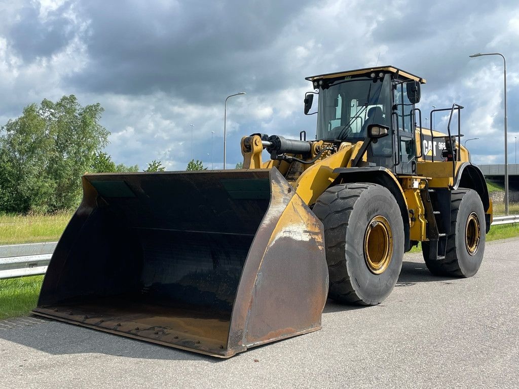 Caterpillar 966M