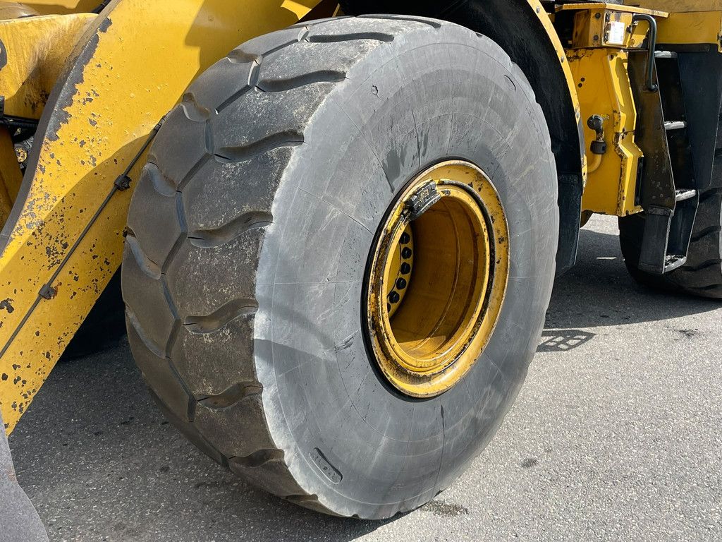 Caterpillar 966M
