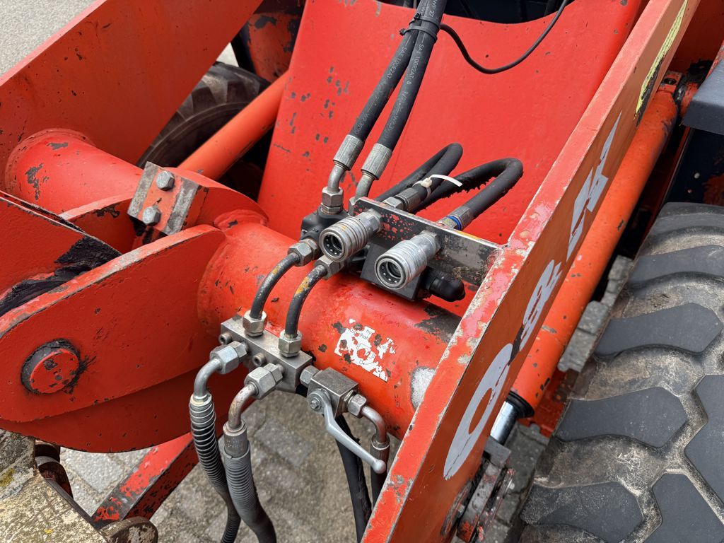O&K L8-1 Shovel