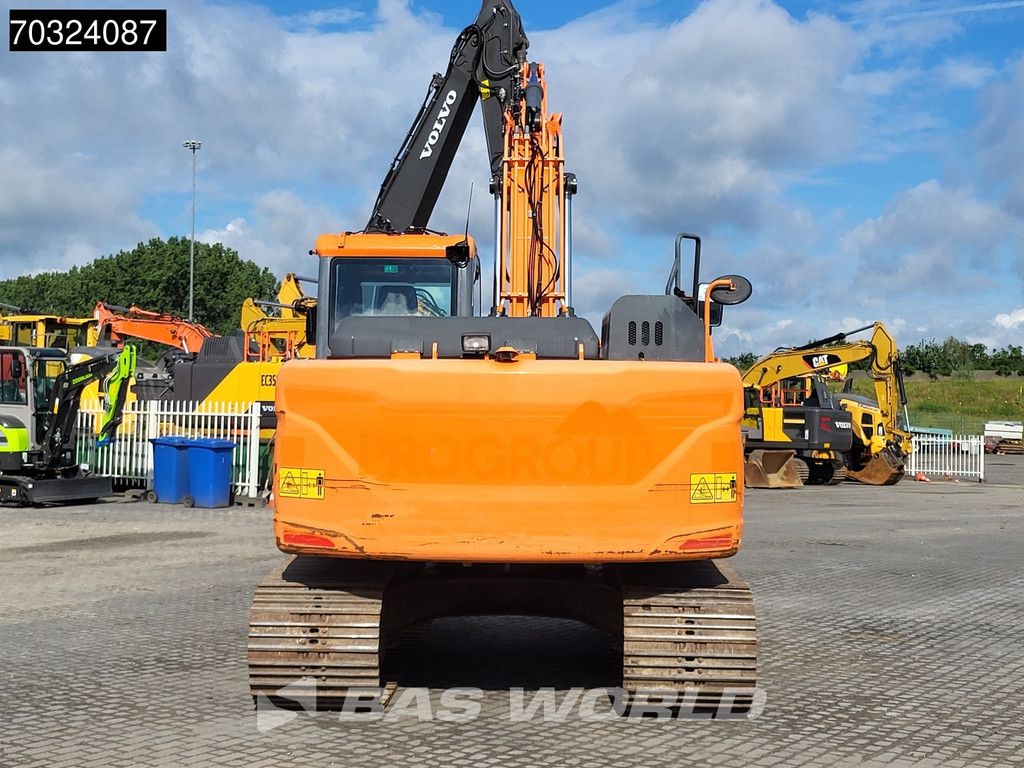 Doosan DX140 LC-5 3 Buckets