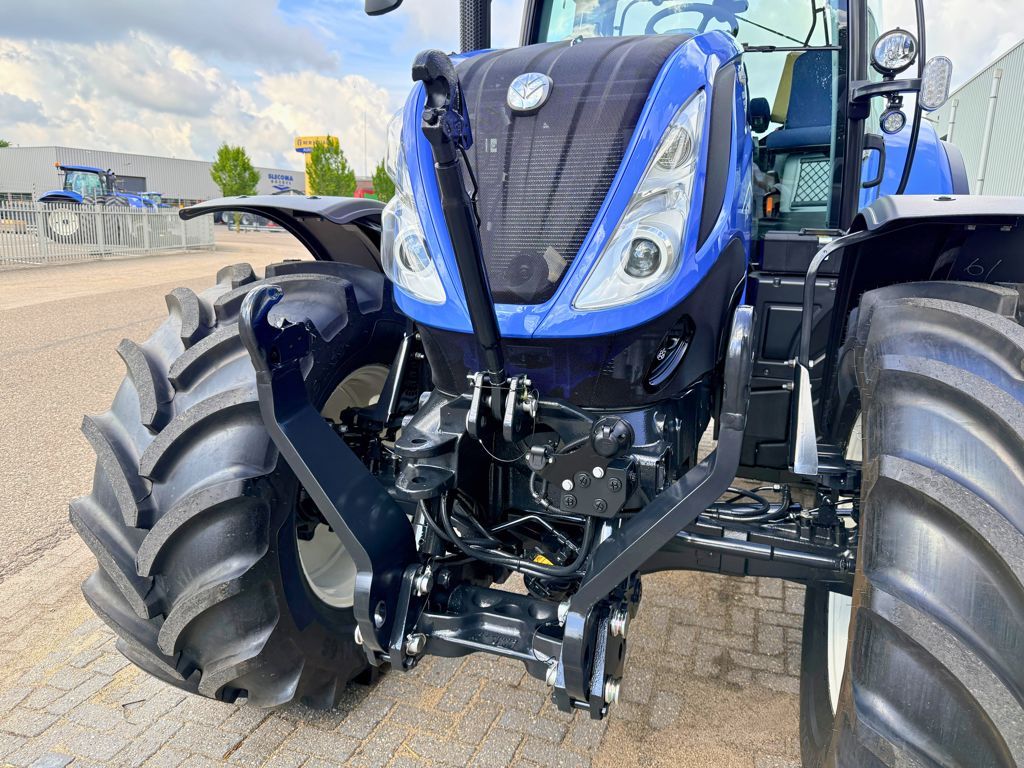 New Holland T6.180 AC Stage V MY22