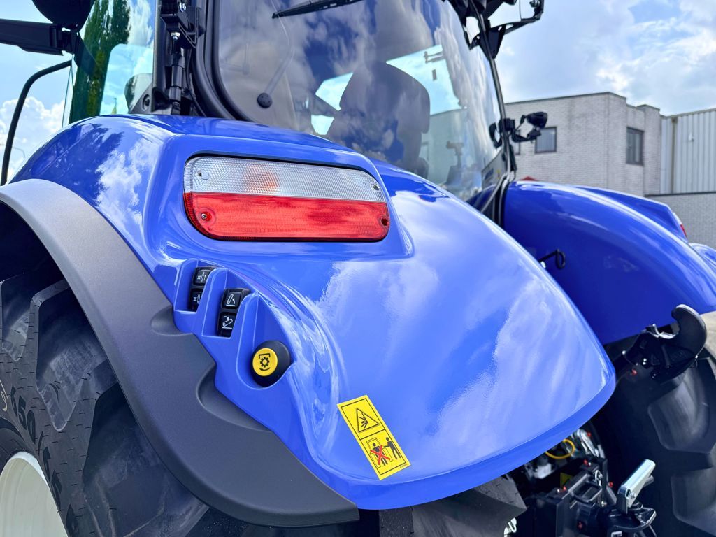 New Holland T6.180 AC Stage V MY22