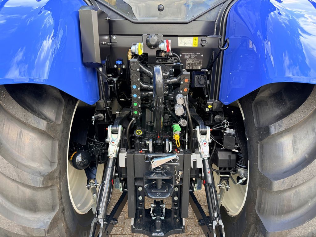 New Holland T6.180 AC Stage V MY22