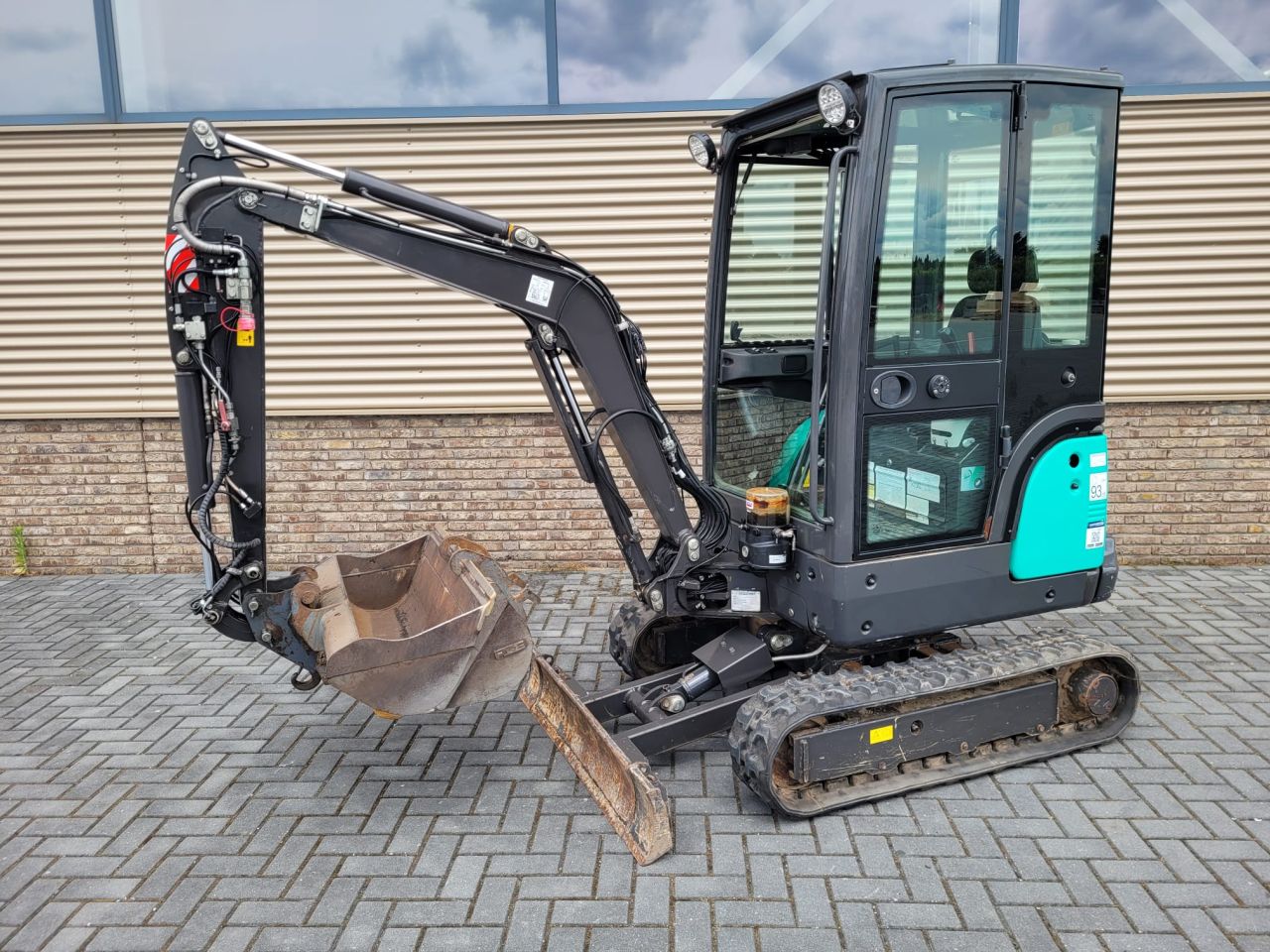 Kato ( ihi ) vxt HD-19