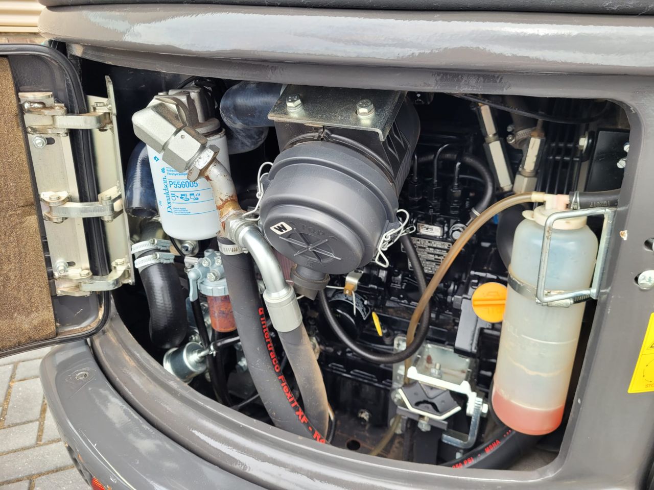 Kato ( ihi ) vxt HD-19