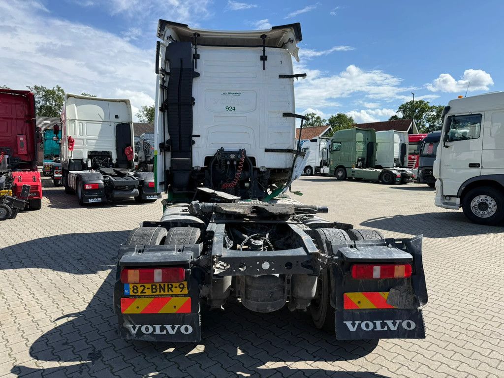 Volvo FH 460 712.953KM KB Chasnr DAMAGE engine+gearbox OK