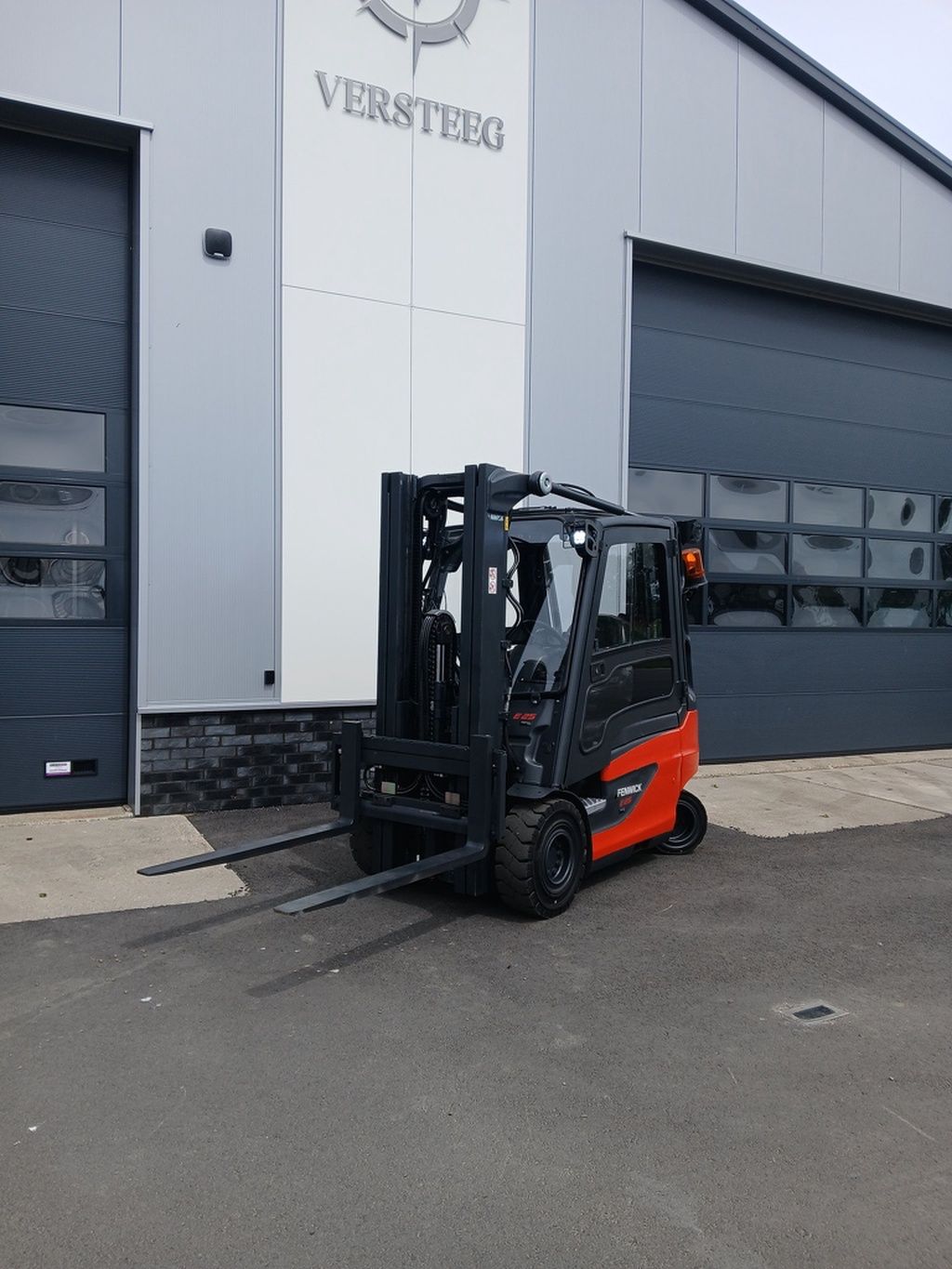 Linde E25-01