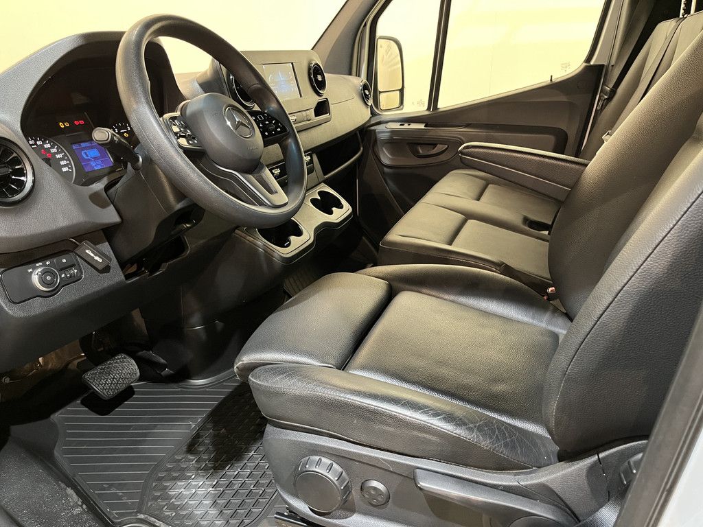 Mercedes-Benz Sprinter 315 CDI L2H2 RWD Automaat / Servicebus / Kastinrichting / Euro 6 / Airco / CarPlay / Cruise Control / Camera / Trekhaak / Imperiaal