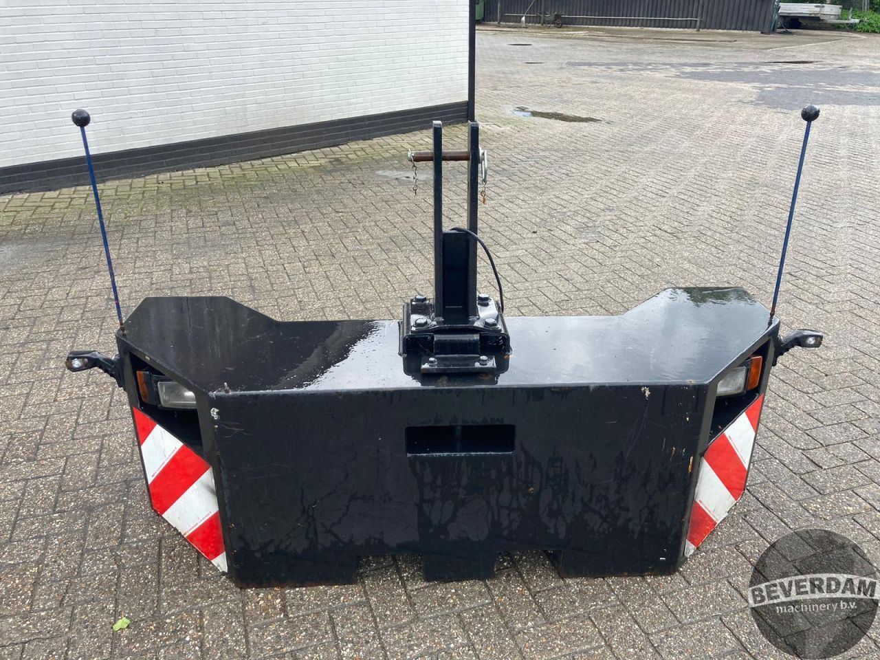 Frontbumper / Frontgewicht