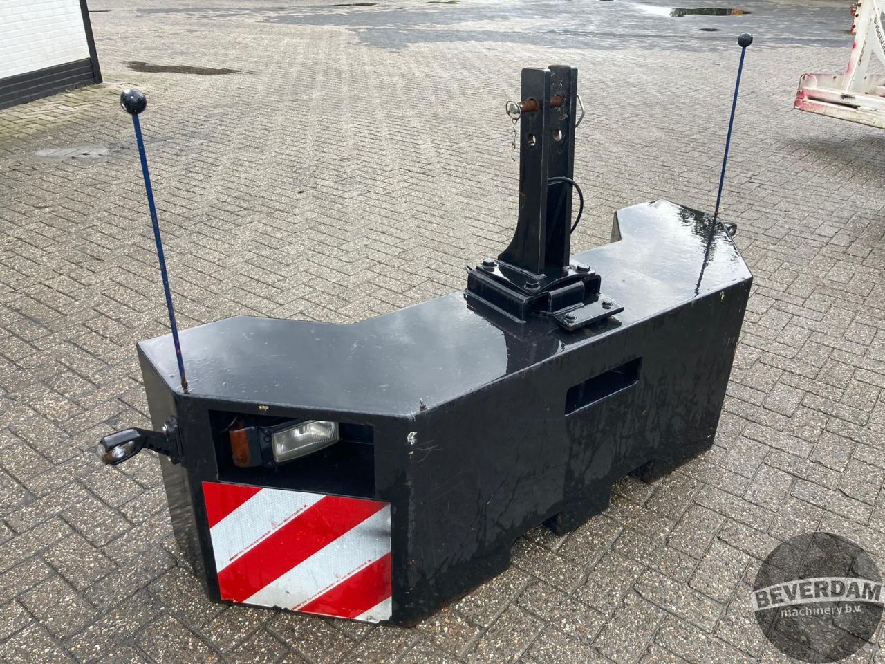 Frontbumper / Frontgewicht