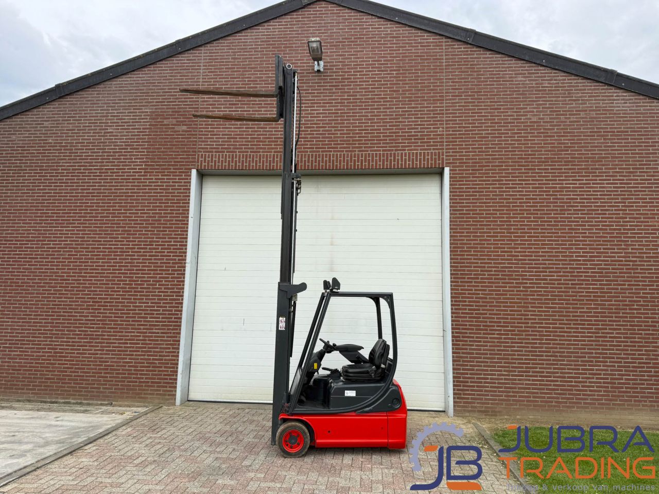 Linde E14-02 Electric Forklift | 1999 | 10442H | 1.4T | 4.5M