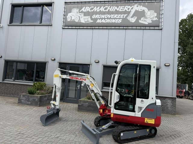 Takeuchi TB016 1.7T Minigraver Minikraan CAT Kubota Bobcat