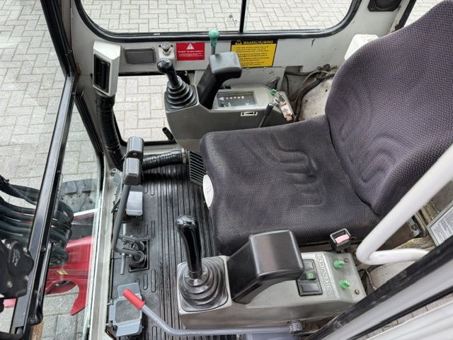 Takeuchi TB016 1.7T Minigraver Minikraan CAT Kubota Bobcat