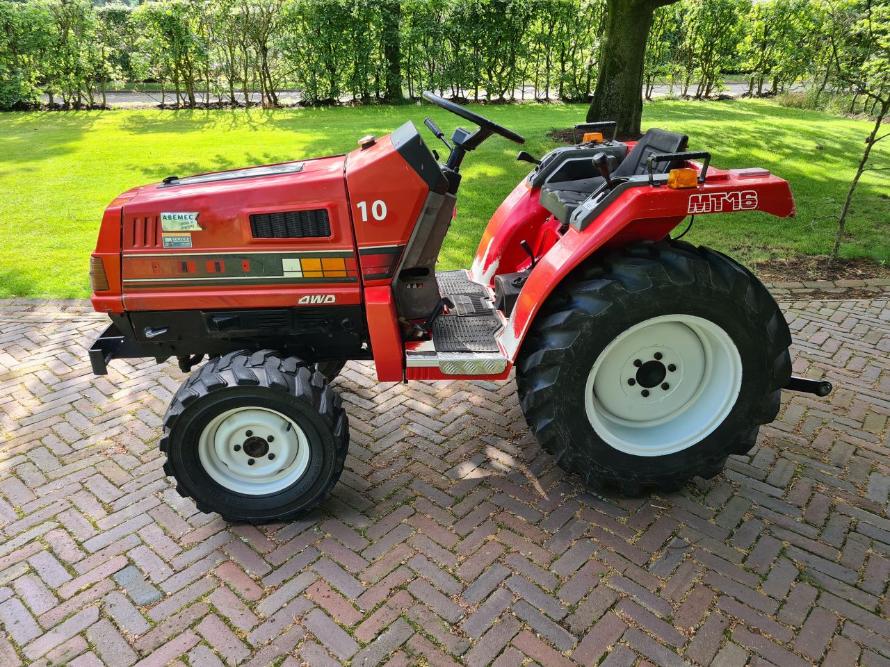 Mitsubishi MT16 minitrekker minitractor mini trekker tractor