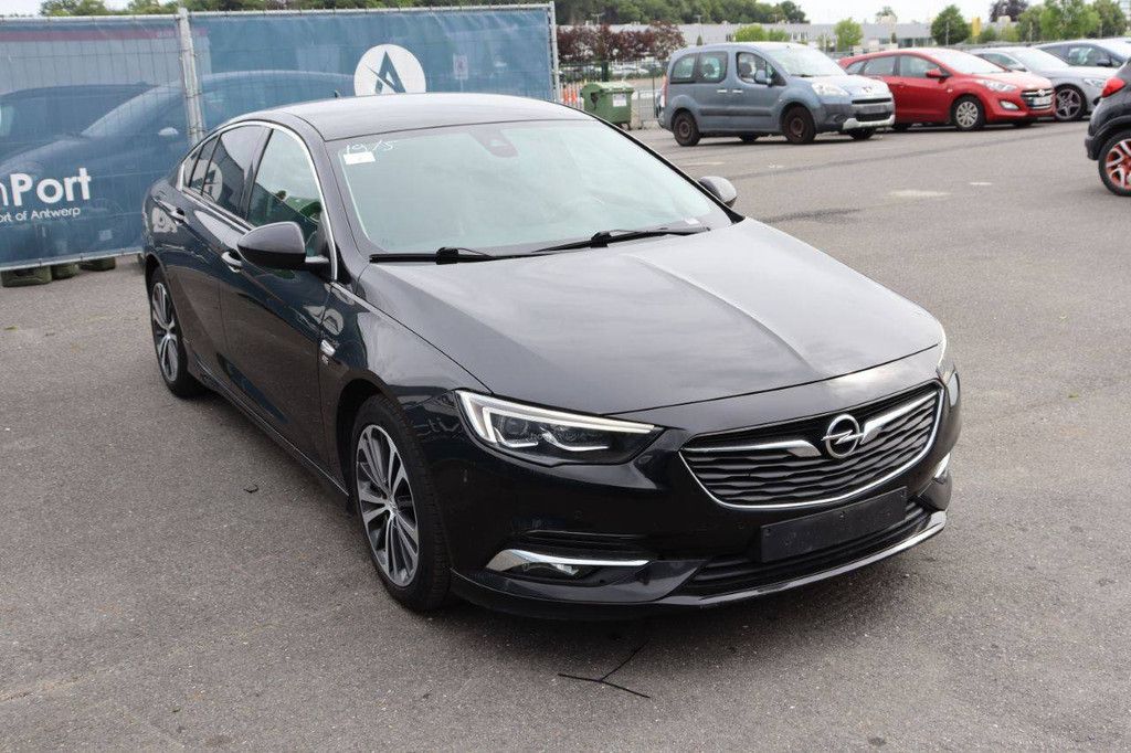 Passenger car Opel Insignia Diesel 110hp 2019 (Margin)