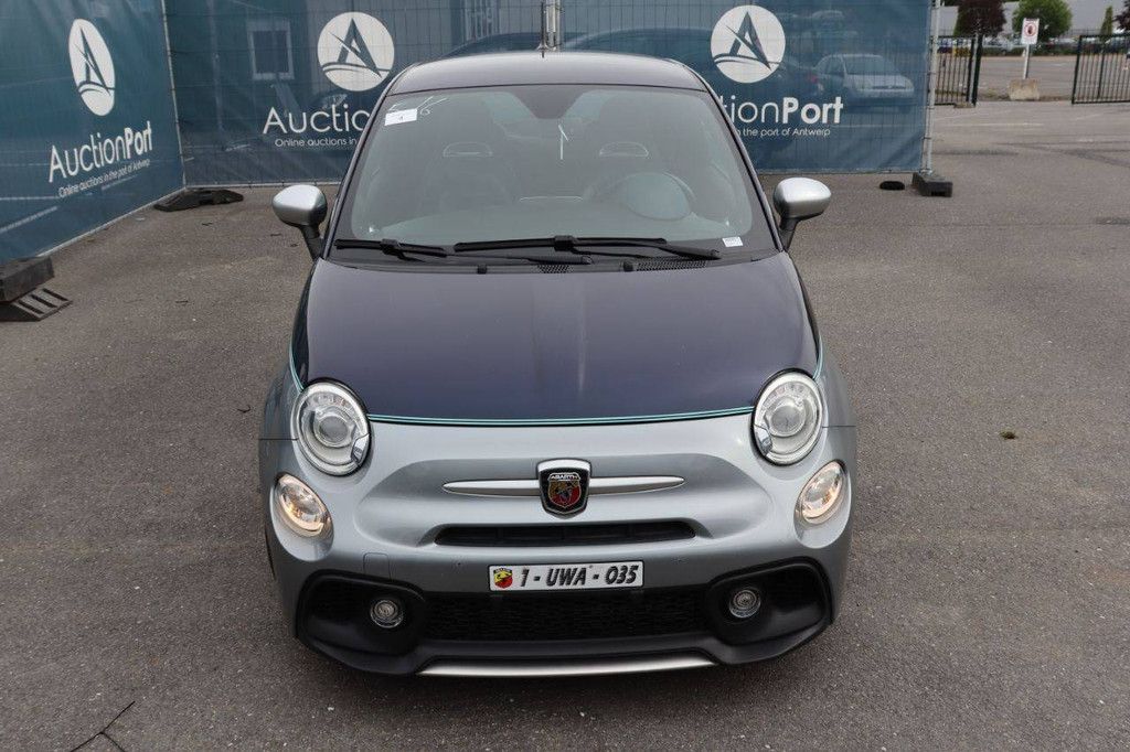 Pkw Abarth 695 Benzin 180 PS 2018 (Margin)