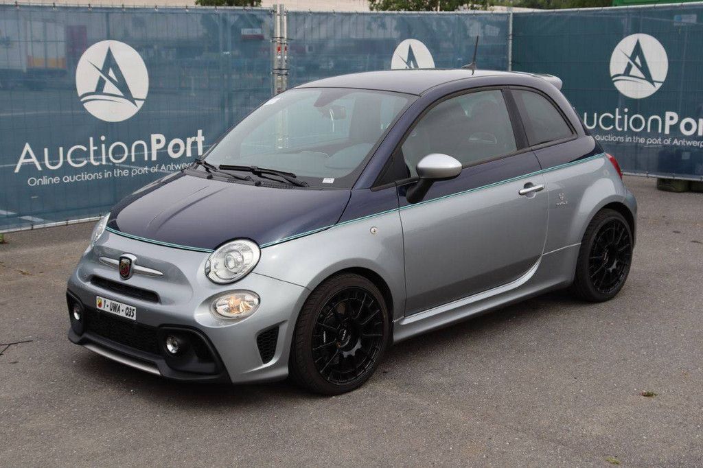 Pkw Abarth 695 Benzin 180 PS 2018 (Margin)