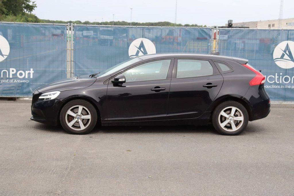 Passenger car Volvo V40 Diesel 120hp 2017 (Margin)