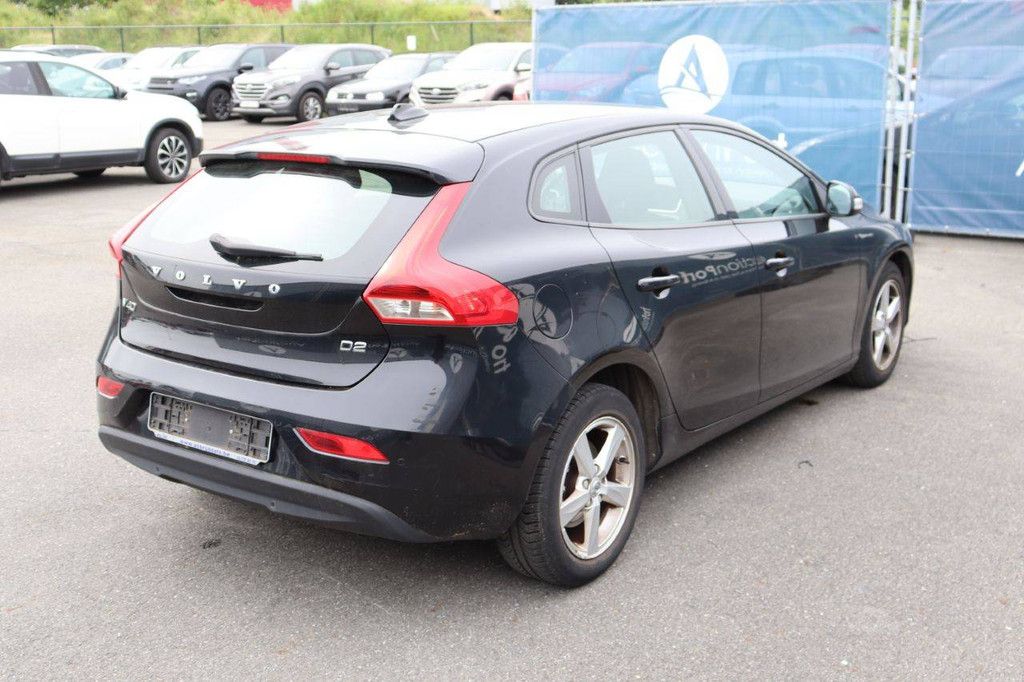 Passenger car Volvo V40 Diesel 120hp 2017 (Margin)