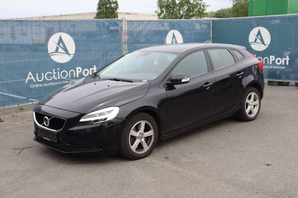 Passenger car Volvo V40 Diesel 120hp 2017 (Margin)