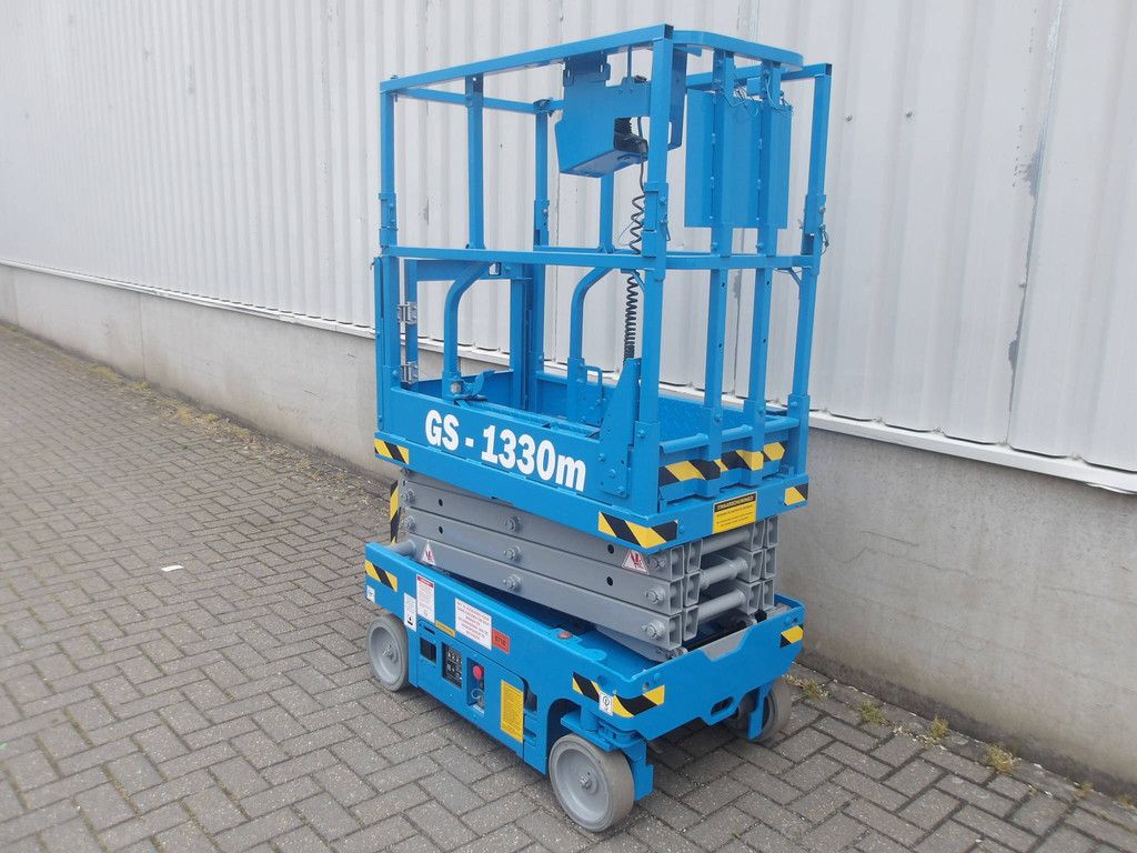 Scissor Lift Genie GS-1330M 5.90m Electric 2020