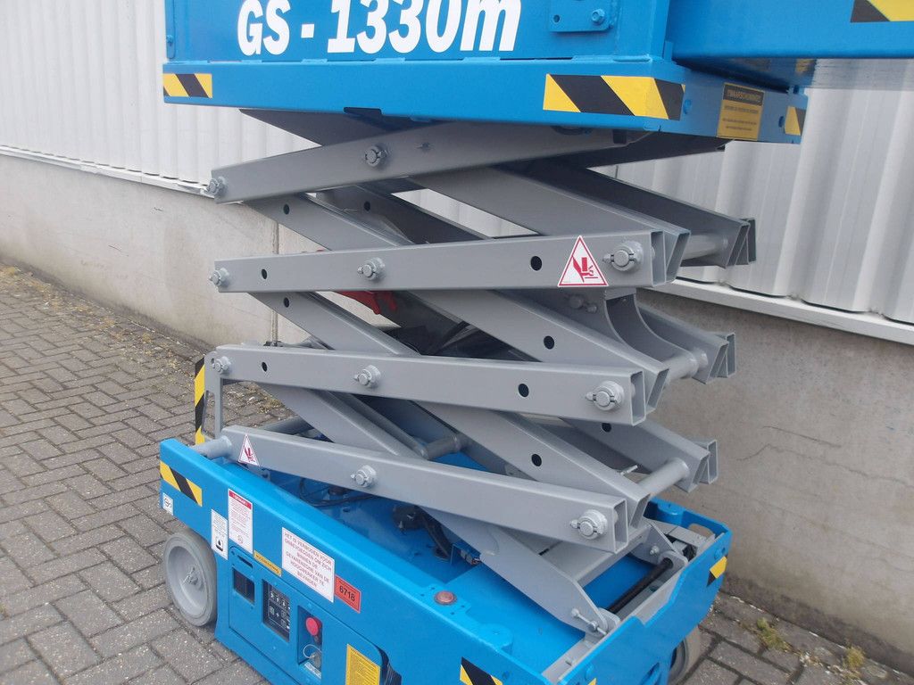 Scissor Lift Genie GS-1330M 5.90m Electric 2020
