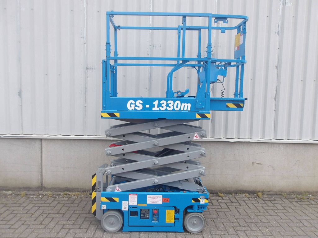 Scissor Lift Genie GS-1330M 5.90m Electric 2020