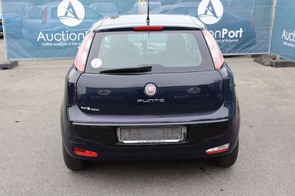 Pkw Fiat Grande Punto Diesel 82 PS 2011 (Marge)