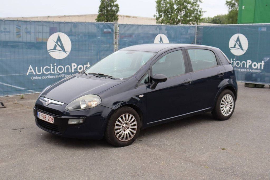 Pkw Fiat Grande Punto Diesel 82 PS 2011 (Marge)