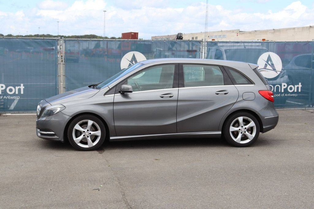 Passenger car Mercedes-Benz B-Class Diesel 109hp 2012 (Margin)
