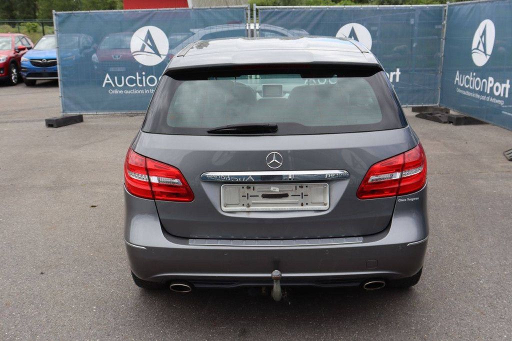 Passenger car Mercedes-Benz B-Class Diesel 109hp 2012 (Margin)