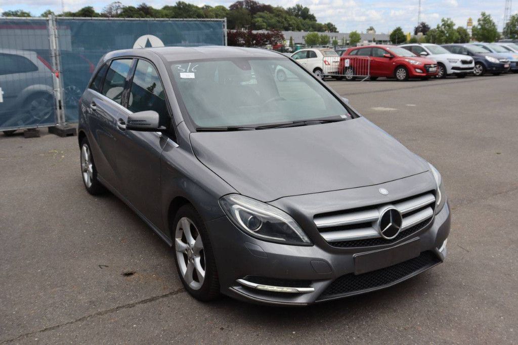 Passenger car Mercedes-Benz B-Class Diesel 109hp 2012 (Margin)