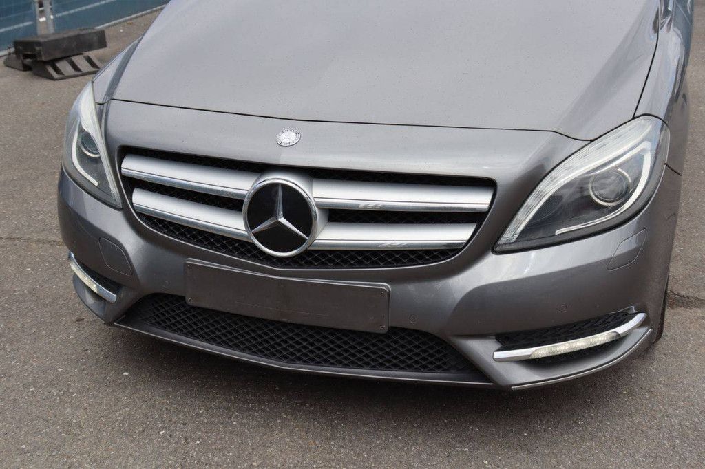 Passenger car Mercedes-Benz B-Class Diesel 109hp 2012 (Margin)