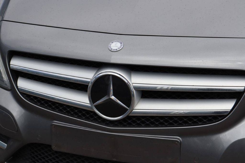 Passenger car Mercedes-Benz B-Class Diesel 109hp 2012 (Margin)