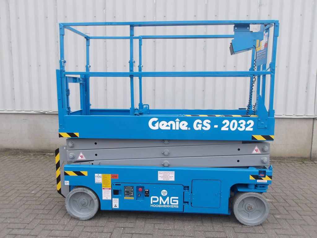 Scherenbühne Genie GS-2032 8,10 m elektrisch 2013