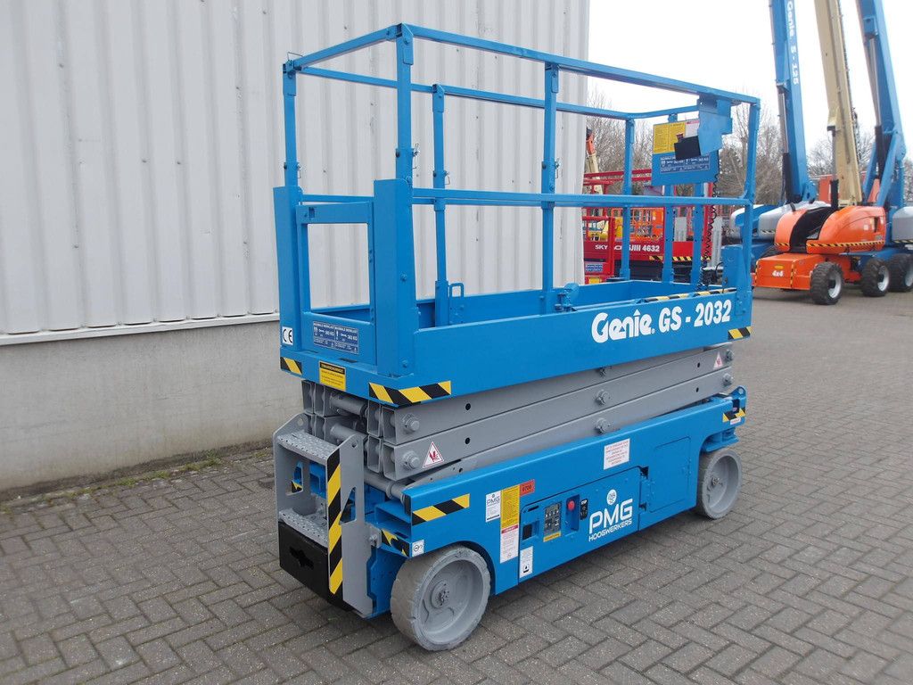 Scherenbühne Genie GS-2032 8,10 m elektrisch 2013