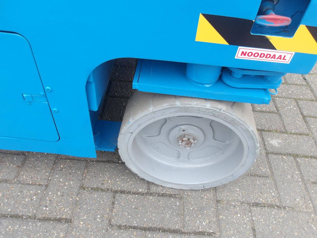 Scherenbühne Genie GS-2032 8,10 m elektrisch 2013