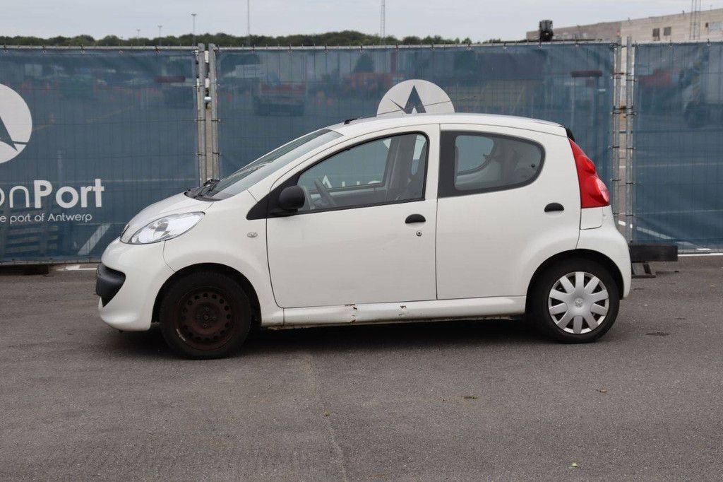 Pkw Peugeot 107 Benzin 68 PS 2008 (Margin)