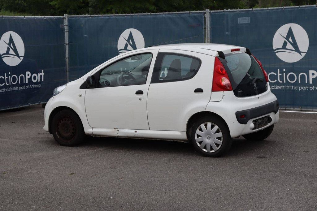 Pkw Peugeot 107 Benzin 68 PS 2008 (Margin)