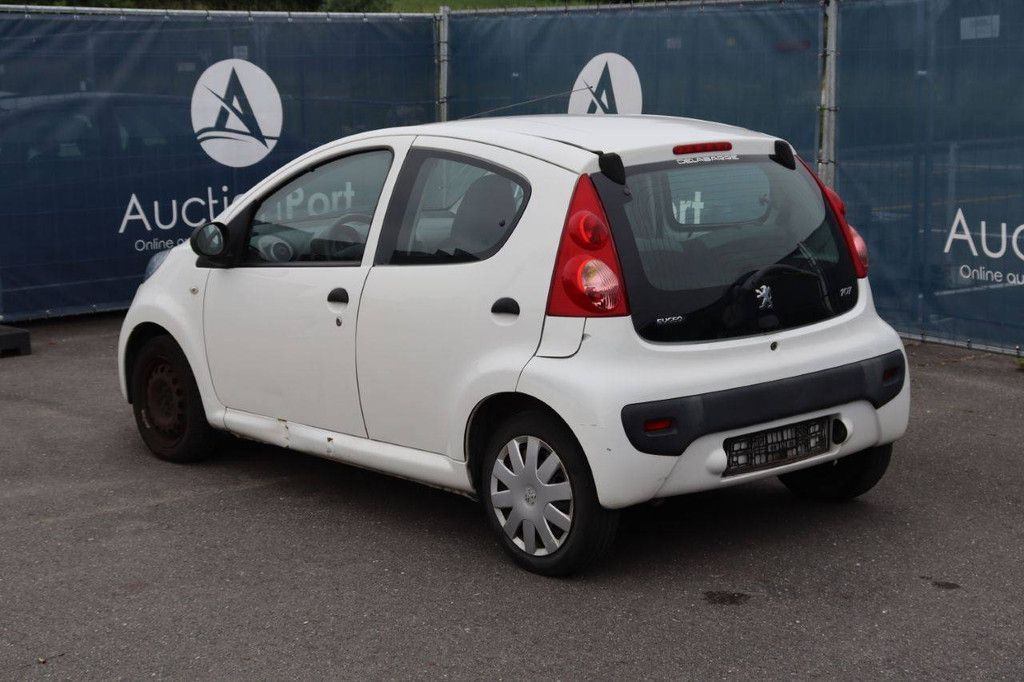 Pkw Peugeot 107 Benzin 68 PS 2008 (Margin)