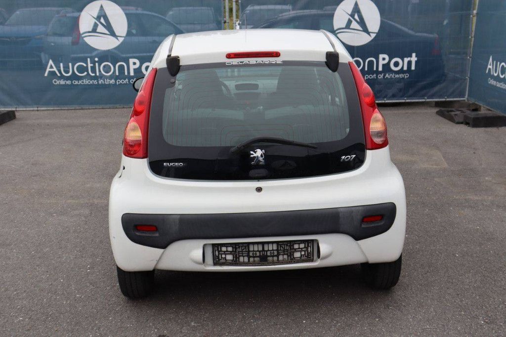 Pkw Peugeot 107 Benzin 68 PS 2008 (Margin)