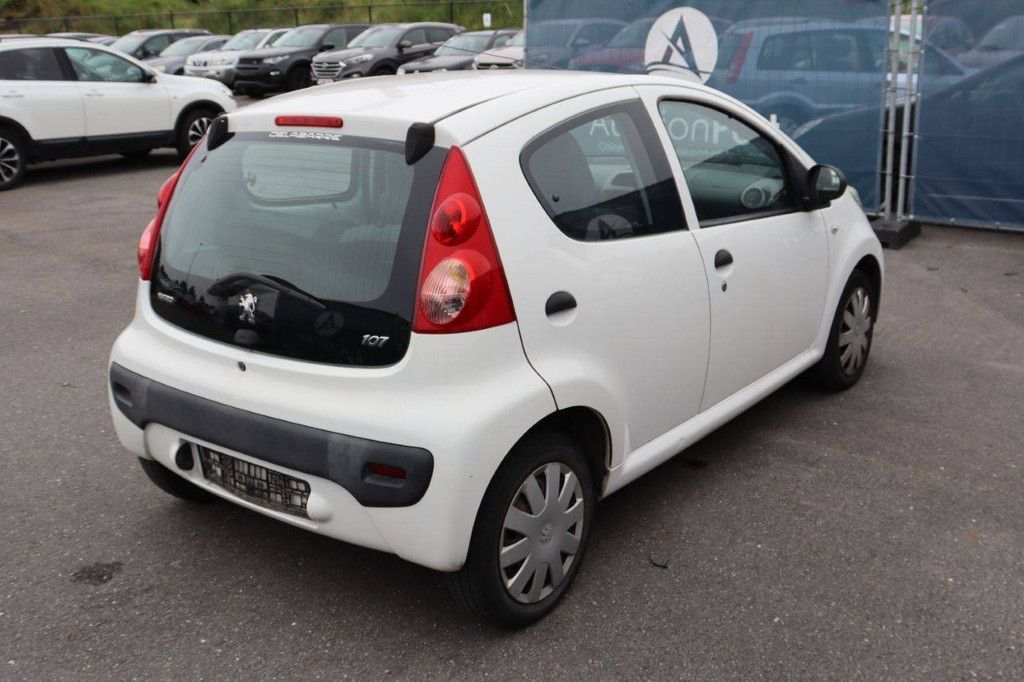 Pkw Peugeot 107 Benzin 68 PS 2008 (Margin)
