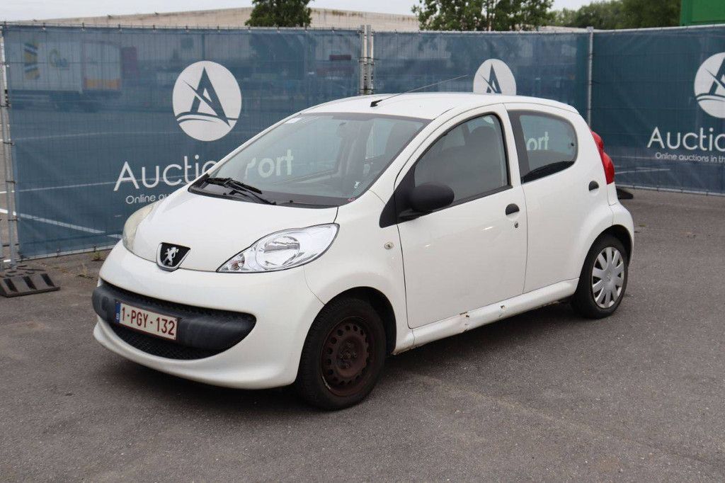 Pkw Peugeot 107 Benzin 68 PS 2008 (Margin)