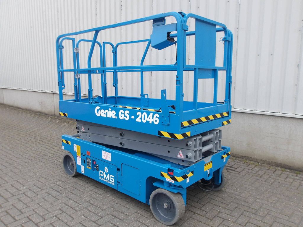 Scissor Lift Genie GS-2046 8.10m Electric 2014