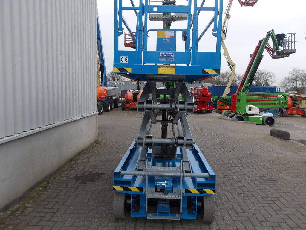 Scissor Lift Genie GS-2046 8.10m Electric 2014