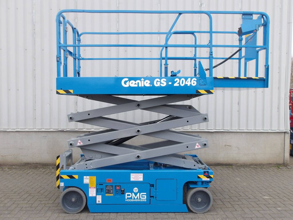 Scissor Lift Genie GS-2046 8.10m Electric 2014